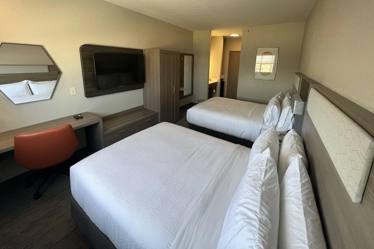 Quality Inn & Suites パーク・シティー エクステリア 写真